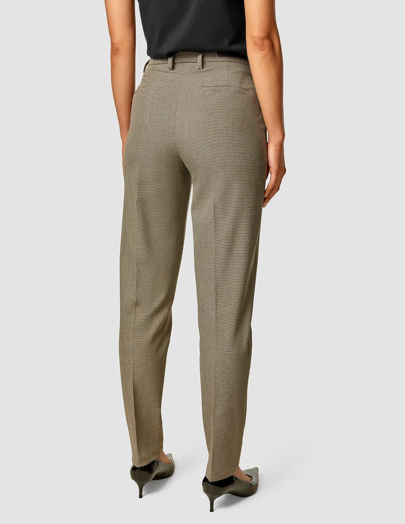 Essential Pants Tapered Latte